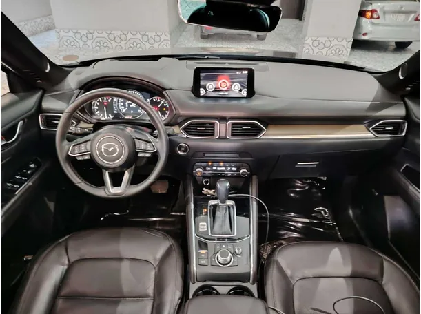 Car image 21