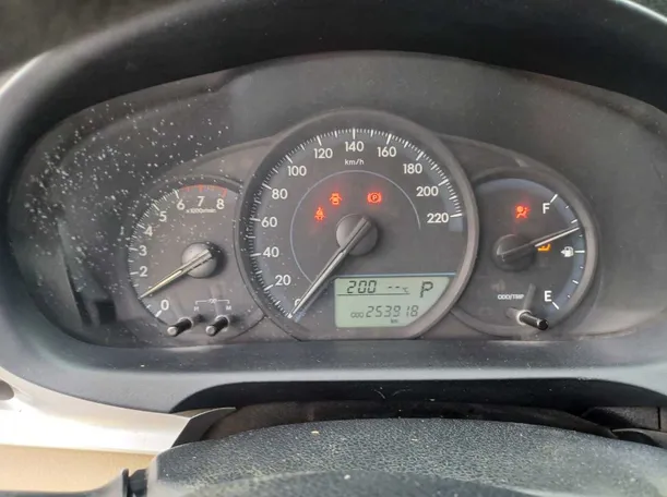 Car image 19