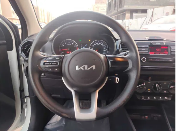 Car image 24
