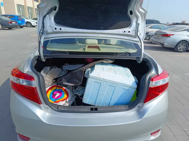 Car image 26