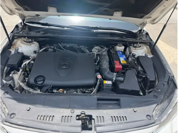 Car image 21