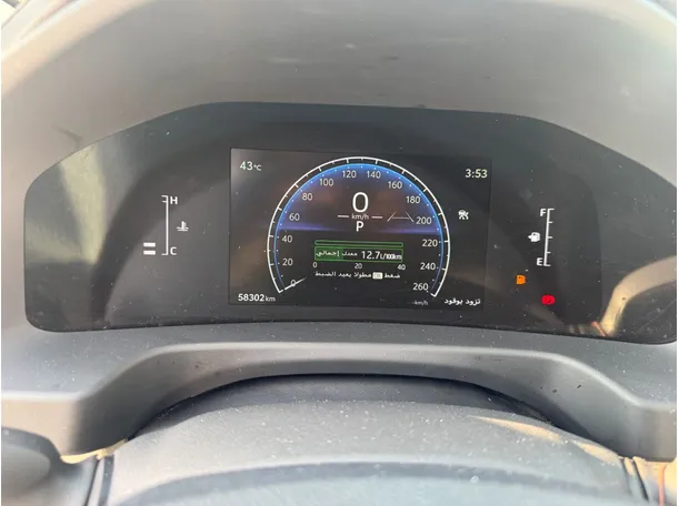 Car image 19