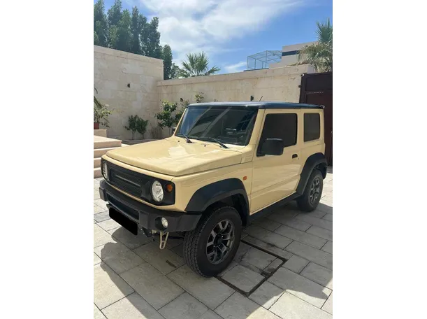 Car image 4