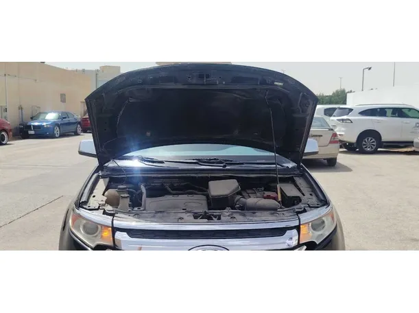Car image 30
