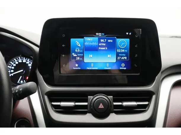 Car image 5