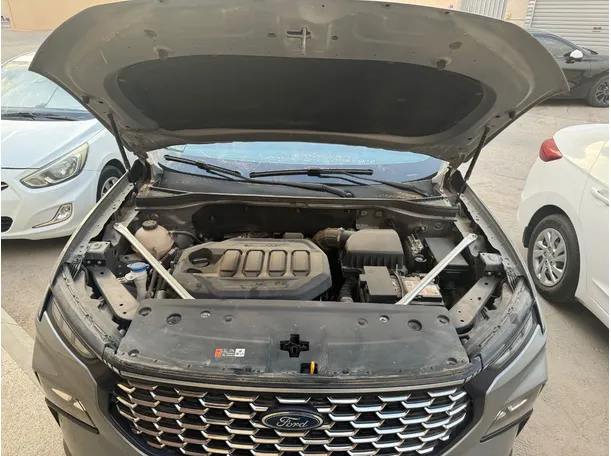 Car image 28
