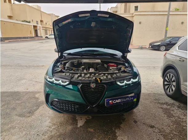 Car image 25