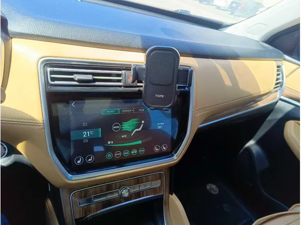 Car image 28