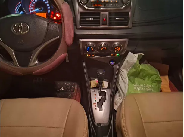 Car image 15