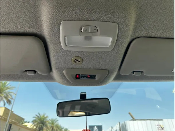 Car image 24