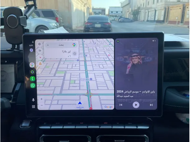 Car image 21