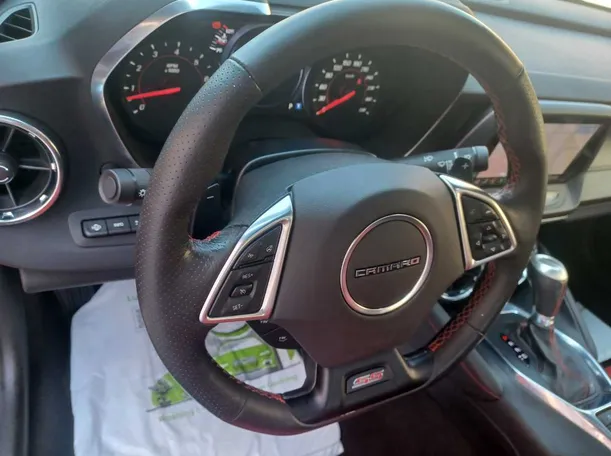 Car image 18