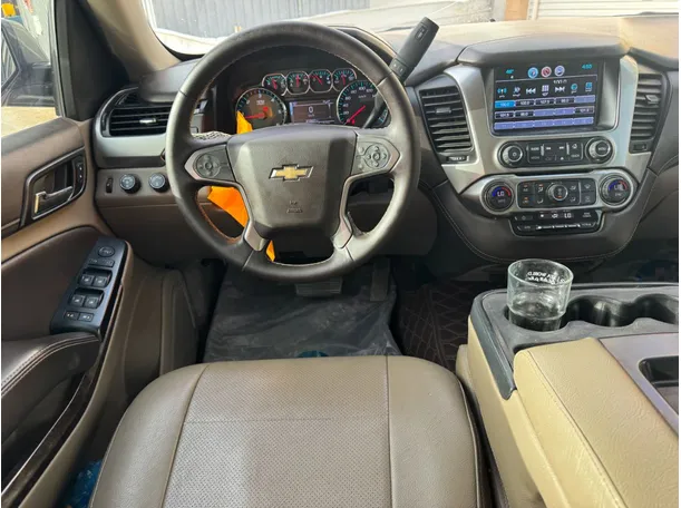 Car image 17