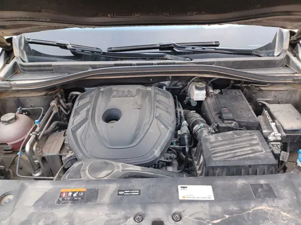 Car image 24