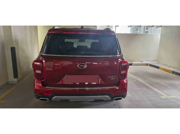 Car image 8