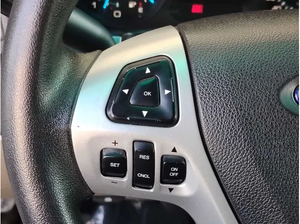 Car image 29