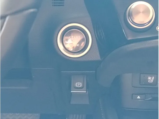 Car image 32