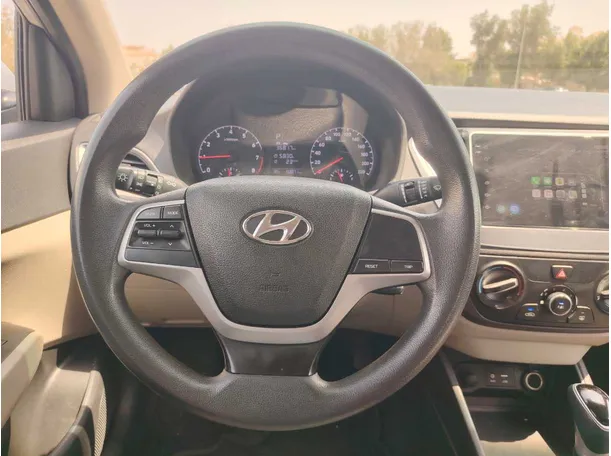 Car image 21