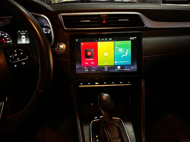 Car image 18
