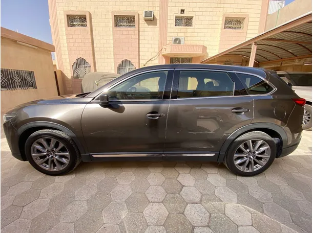 Car image 8
