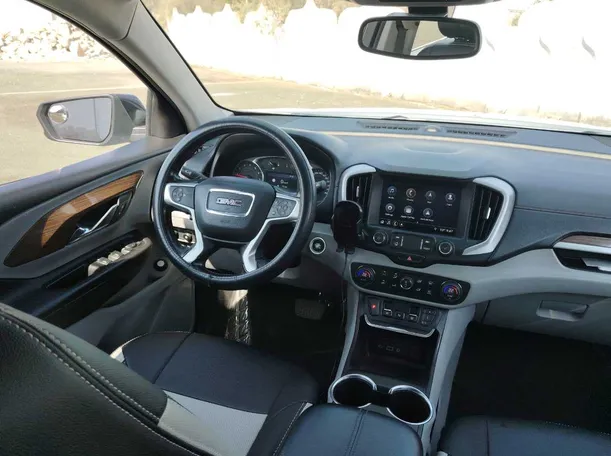 Car image 21