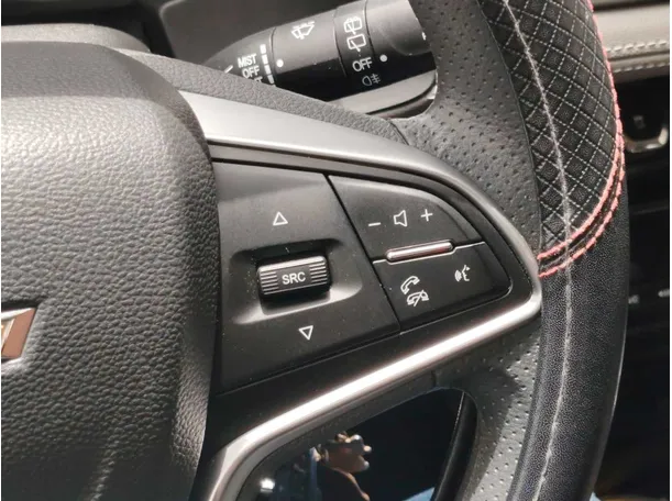 Car image 25