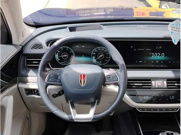 Car image 25