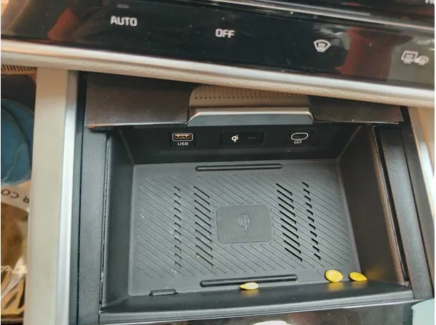 Car image 36
