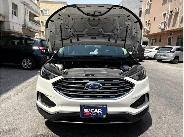Car image 26