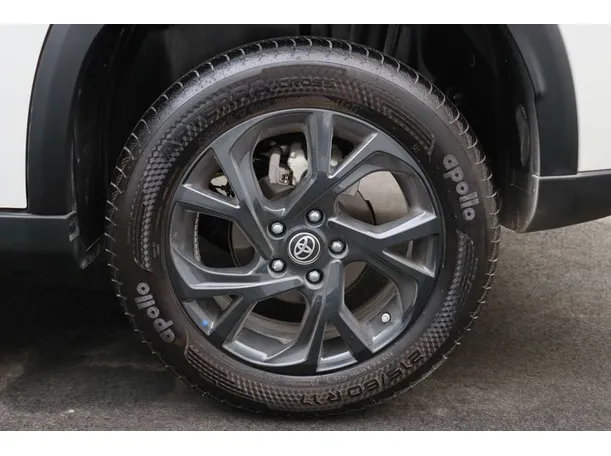 Car image 7