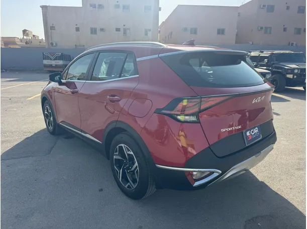 Car image 7