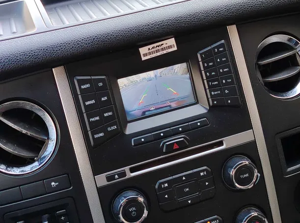 Car image 20