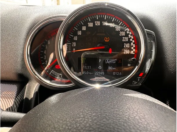 Car image 21