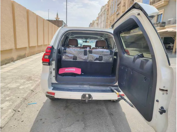 Car image 29