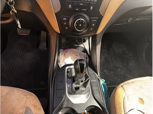 Car image 18