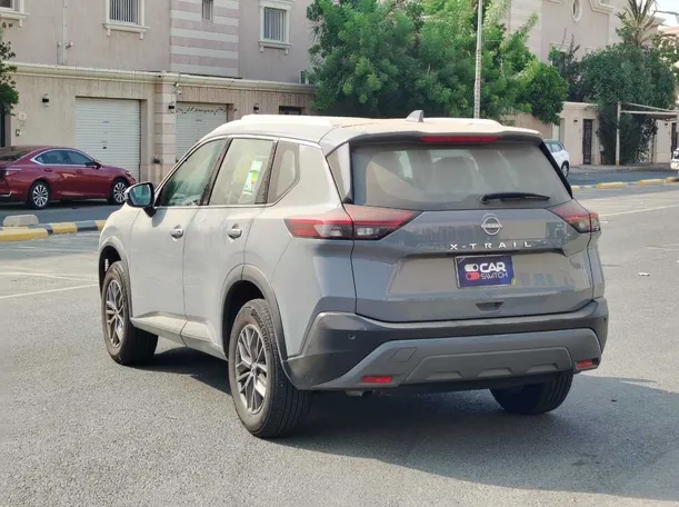 Car image 7