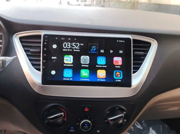 Car image 17