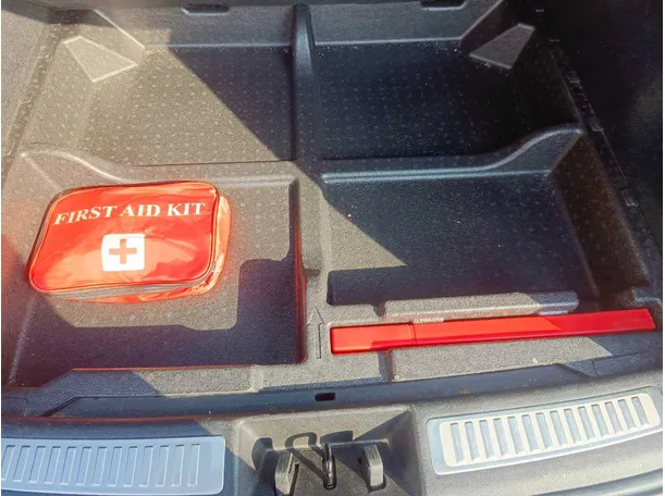 Car image 29