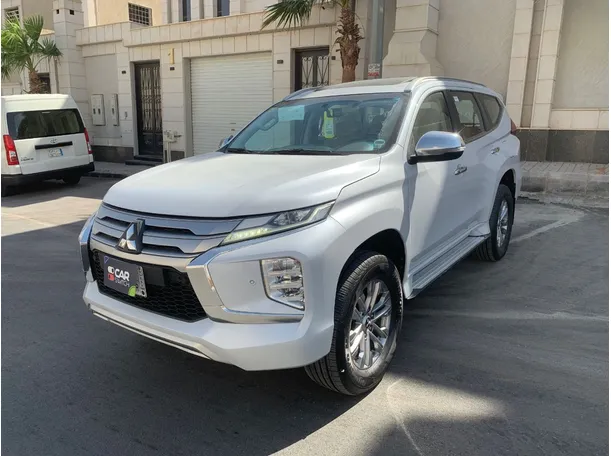 2021 Mitsubishi Montero in KSA