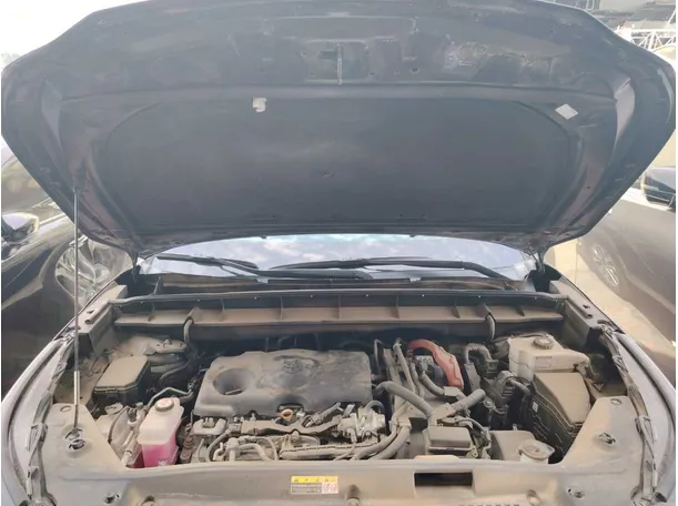 Car image 40