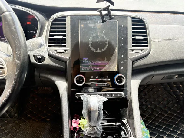 Car image 20