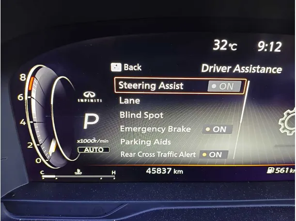 Car image 30