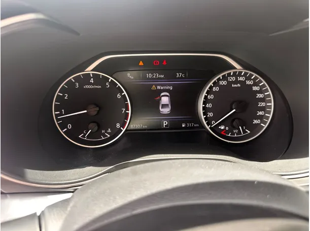 Car image 20