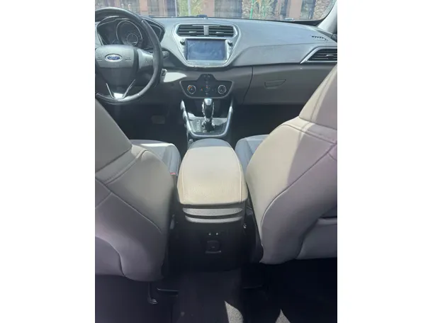 Car image 20