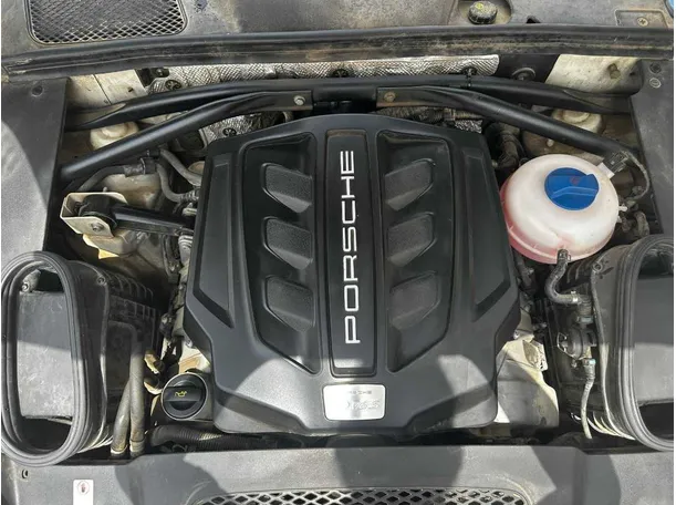 Car image 33
