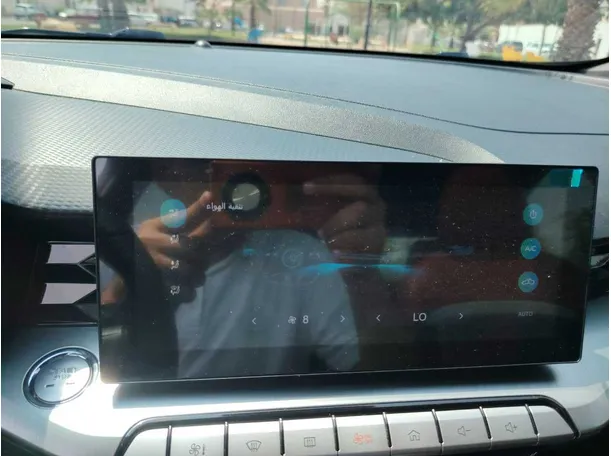 Car image 26