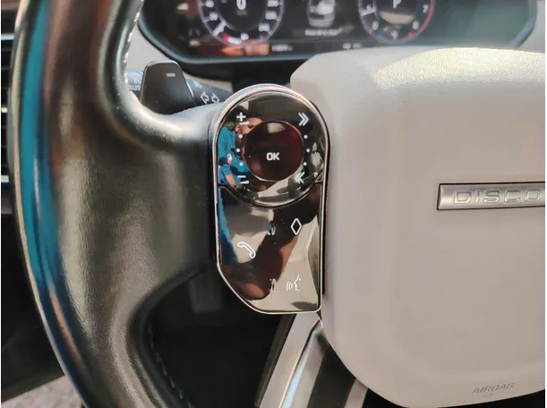 Car image 37