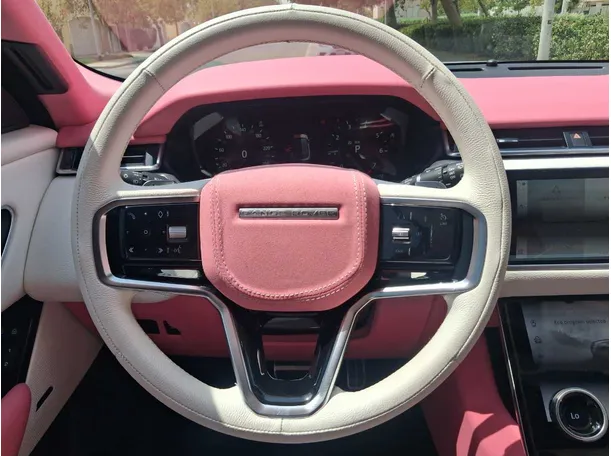 Car image 16