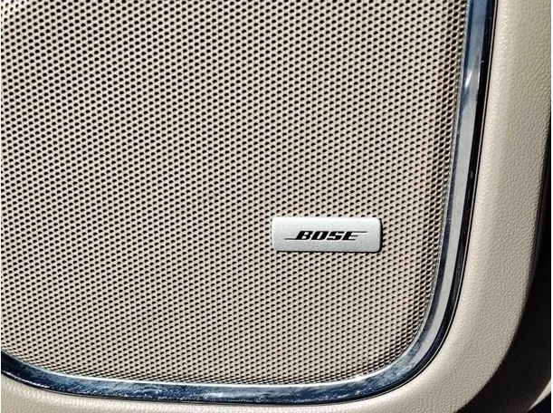 Car image 32