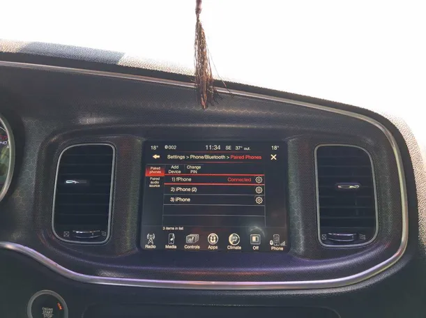 Car image 15